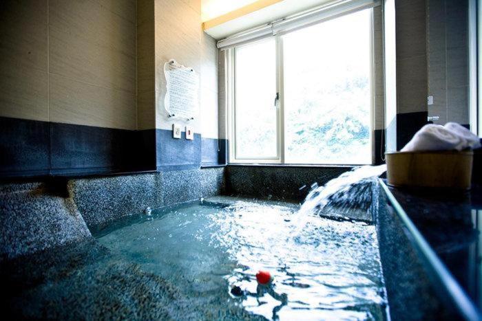 Hoya Hot Spring Inn Вулай Екстериор снимка